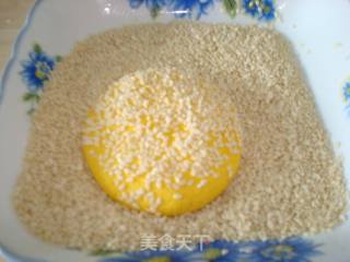 香甜软糯的芝麻香南瓜饼的做法步骤：7