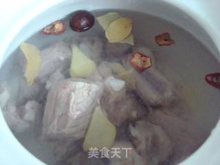 青萝卜炖排骨的做法步骤：4