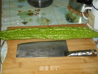 苦瓜蛋汤的做法步骤：1