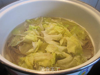 生菜牛肉荞麦面的做法步骤：4