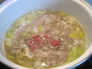 生菜牛肉荞麦面的做法步骤：6