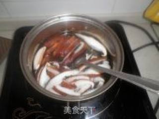 第一次做比萨的做法步骤：1