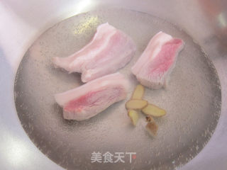 咸鲜五花肉的做法步骤：2