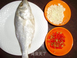 清粥小菜~肉饼子的做法步骤：1