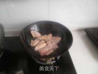 多油版红烧鸡翅的做法步骤：2
