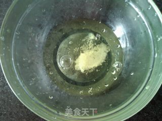 微波炉版蛋糕--(没加面粉的)的做法步骤：2