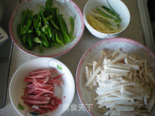 鱼香杏鲍菇的做法步骤：1