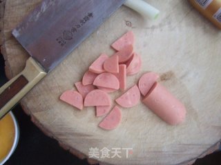 香肠鸡蛋盖浇饭的做法步骤：3