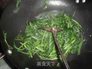 清炒空心菜叶的做法步骤：5