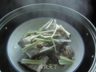 清蒸带鱼的做法步骤：10