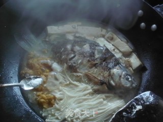 金沙鲫鱼的做法步骤：10