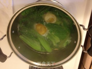 咸蛋.芥菜.豆腐汤的做法步骤：4
