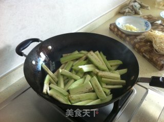 少油版——蒜蓉煎茄子的做法步骤：3