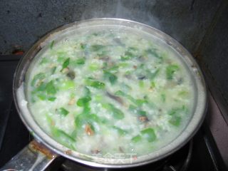 DIY皮蛋瘦肉粥的做法步骤：7