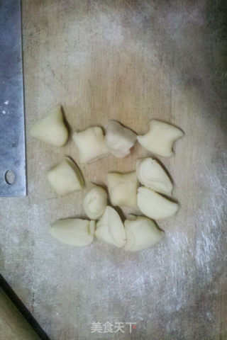 香菇猪肉蒸饺的做法步骤：3