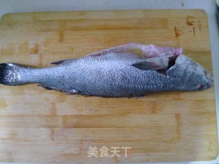 传统温州鱼丸的做法步骤：1