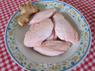 简单美味【蜜汁鸡翅】的做法步骤：1