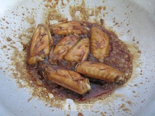 简单美味【蜜汁鸡翅】的做法步骤：7