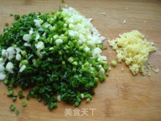 三味花卷的做法步骤：3