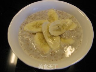 西式早餐——香蕉牛奶粥的做法步骤：4
