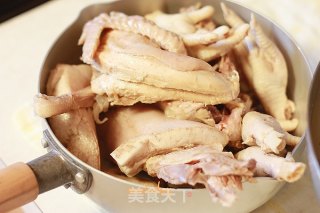 娘家厨房秘诀-鸡高汤及高汤收纳法Chicken stock的做法步骤：1