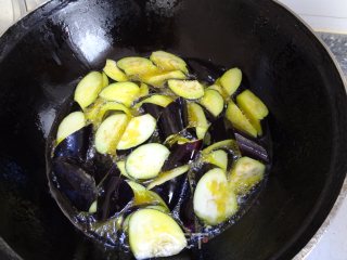 烧茄子的做法步骤：7