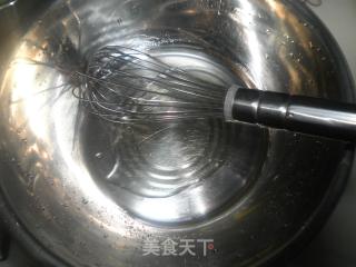 有点回缩的8寸戚风蛋糕的做法步骤：1