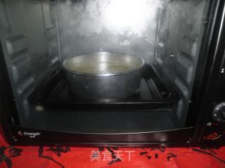 有点回缩的8寸戚风蛋糕的做法步骤：13