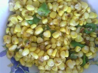 家人都爱的菜——尖椒玉米粒的做法步骤：8