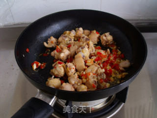 剁椒蒸鸡翅的做法步骤：5