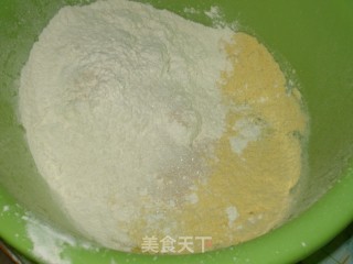 麻酱芝麻烧饼的做法步骤：1