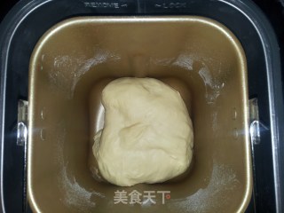 花样香肠面包的做法步骤：2