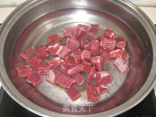 大萝卜炖牛肉的做法步骤：3
