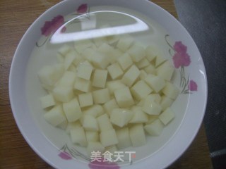 炒多彩丁的做法步骤：1