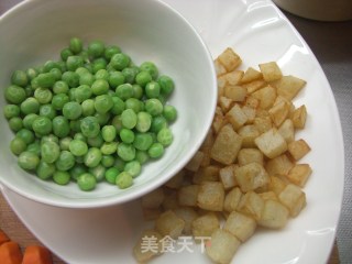 炒多彩丁的做法步骤：4