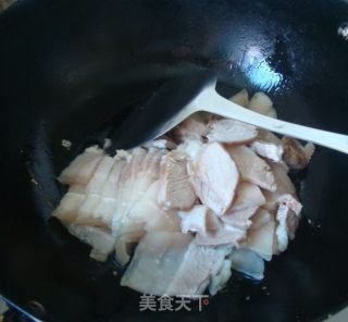 回锅肉的做法步骤：8