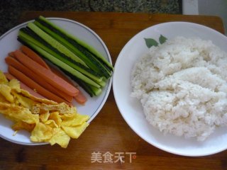 爱心便当——紫菜包饭的做法步骤：1
