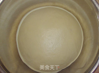 葱香热狗面包和杏仁小餐包的做法步骤：1