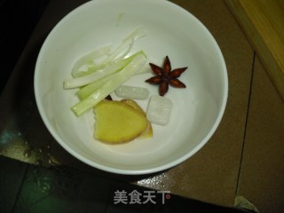 土豆炖鸡的做法步骤：4