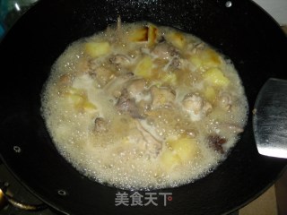 土豆炖鸡的做法步骤：8
