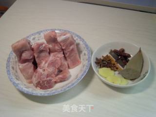 酱骨架的做法步骤：1