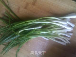 鲜肉香葱馄饨的做法步骤：2