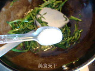 蒜泥空心菜的做法步骤：7