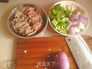 爆炒牛肉的做法步骤：2