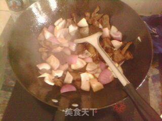 爆炒牛肉的做法步骤：3