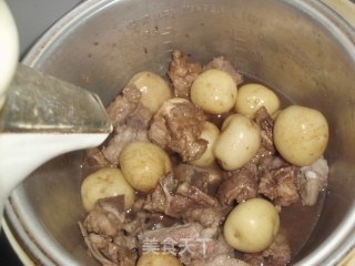 干烧排骨土豆仔的做法步骤：6