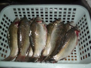 烤箱烤鱼的做法步骤：1