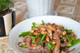 幸福美食：颠覆传统口味之黄豆酱小葱拌八带的做法步骤：7