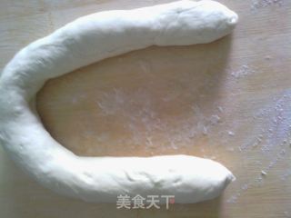 继续发面——麻酱花卷和糖三角的做法步骤：10
