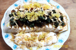 冰镇《榨菜皮蛋拌豆腐》的做法步骤：5